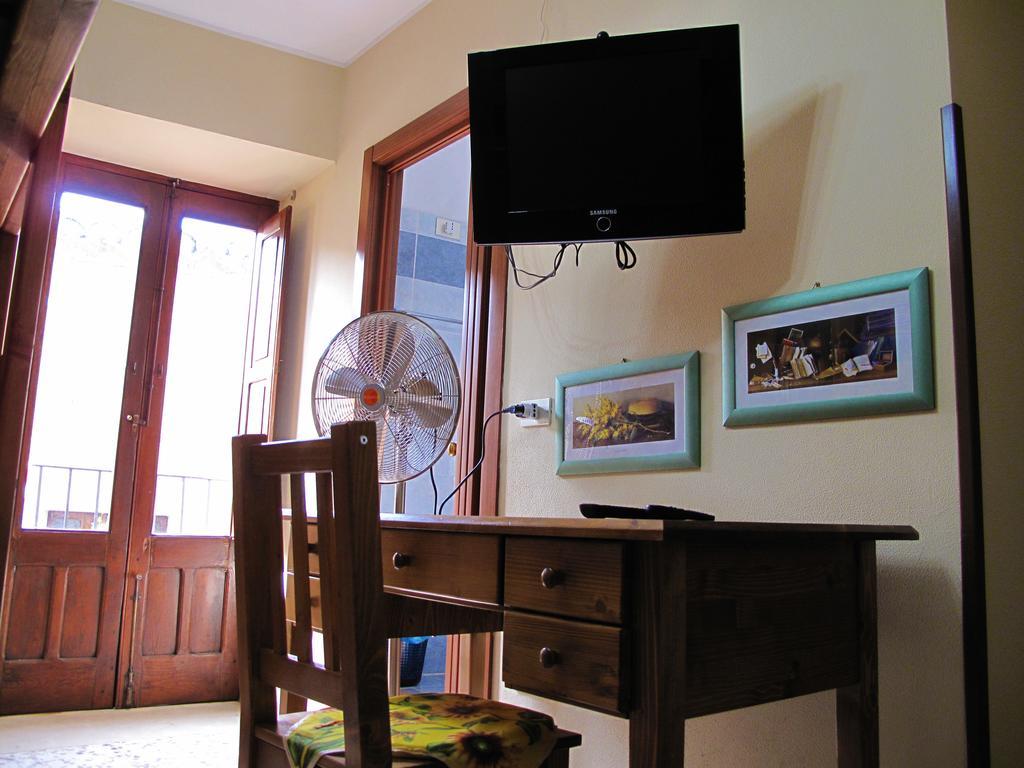 Diving Center Punta Stilo Apartment Room photo